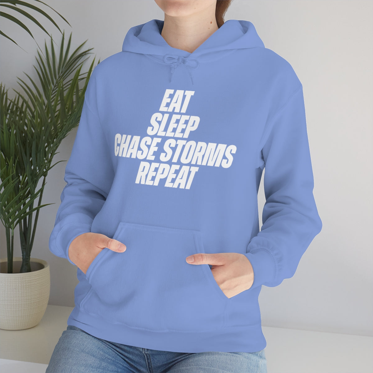 Eat, Sleep, Chase Storms, Repeat Sudadera con capucha 