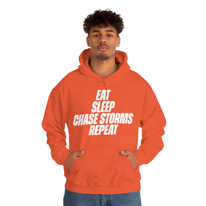 Eat, Sleep, Chase Storms, Repeat Sudadera con capucha 