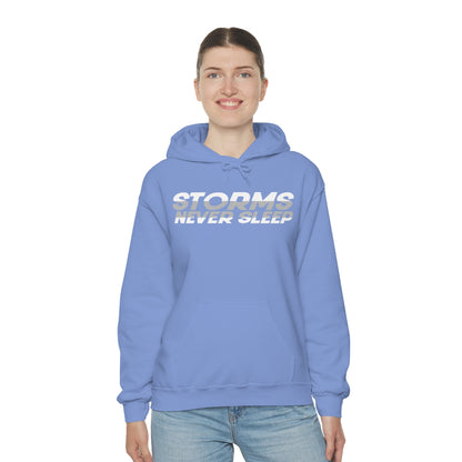 Sudadera con capucha Storms Never Sleep 